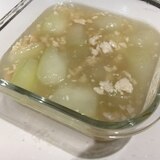 冬瓜とそぼろのあっさり煮。塩と生姜で味付け